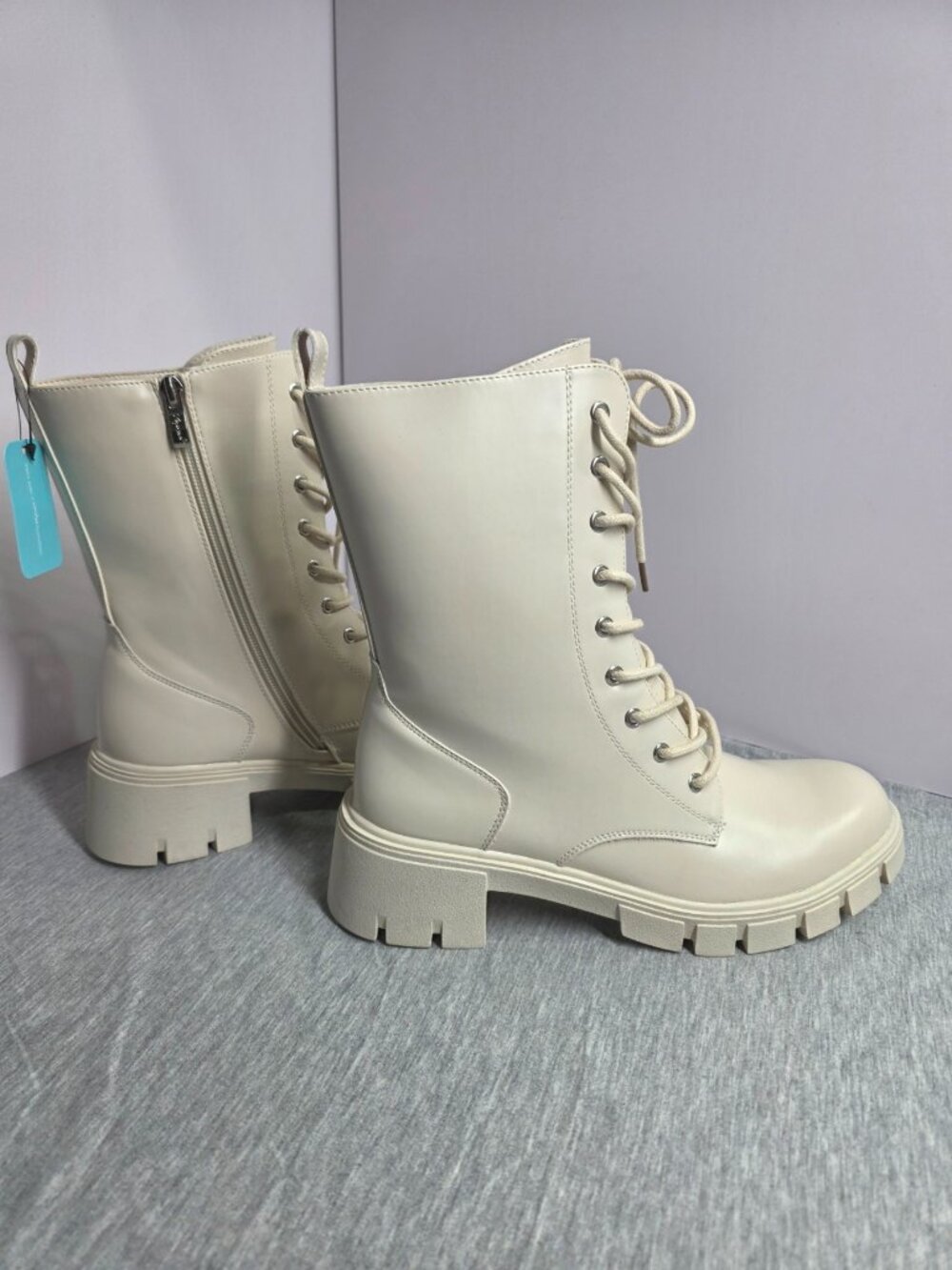 NIB Vepose Cream Lace Up Platform Combat Boot Lug Sole Side Zip Women's Size 9
